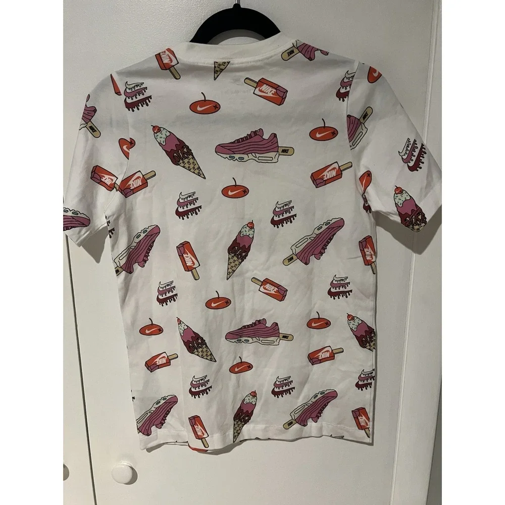 NWT Nike Sole Food Graphic T-shirt Drip Youth Size Large‎ Tee Ice Cream